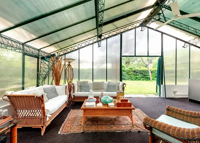 Le Serre Del Lido Bed & Breakfast